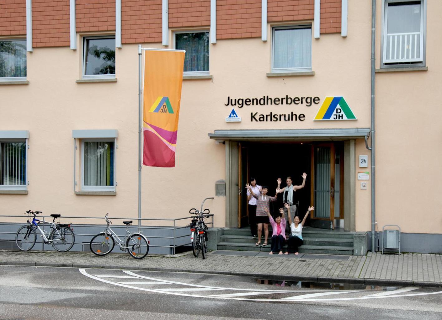 Jugendherberge คาร์ลสรูเฮอ ภายนอก รูปภาพ